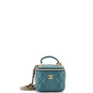 Chanel Classic Top Handle Vanity Case #220993C37B